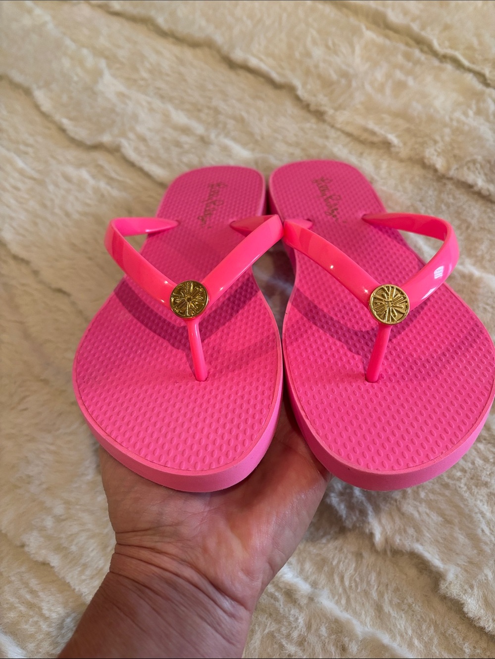 Lilly Pulitzer Roxy Pink Flip Flop Sandals size 9/10
NWOT - Picture 3 of 4
